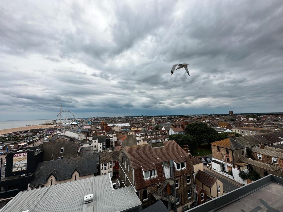 The Atlantis - Tower Apartments Great Yarmouth Bagian luar foto