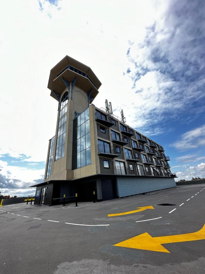 The Atlantis - Tower Apartments Great Yarmouth Bagian luar foto