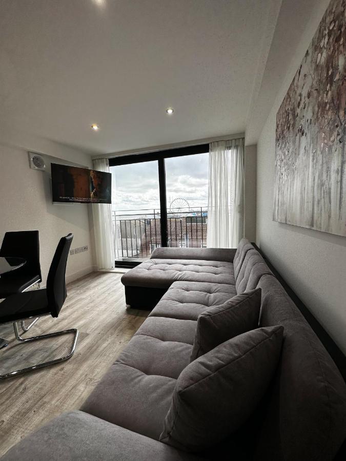 The Atlantis - Tower Apartments Great Yarmouth Bagian luar foto